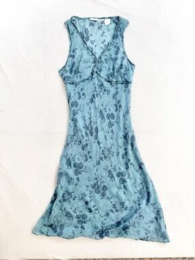 Blue Floral V-Neck Midi Dress
